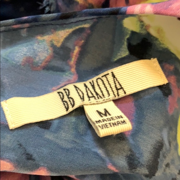 Tank - Picture 5 of 5